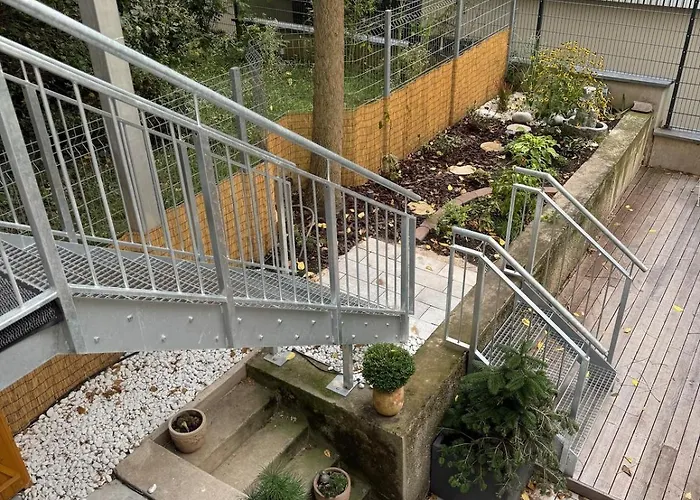 Apartman Charming Flat Priv Garden 15 Min To Center