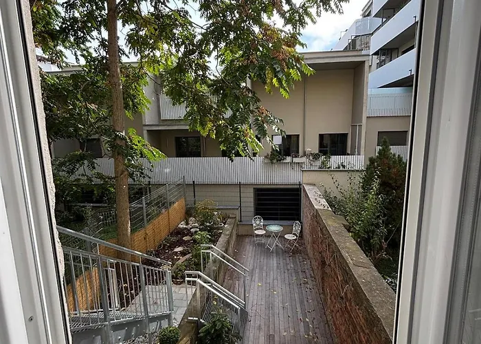 Apartman Charming Flat Priv Garden 15 Min To Center Bécs